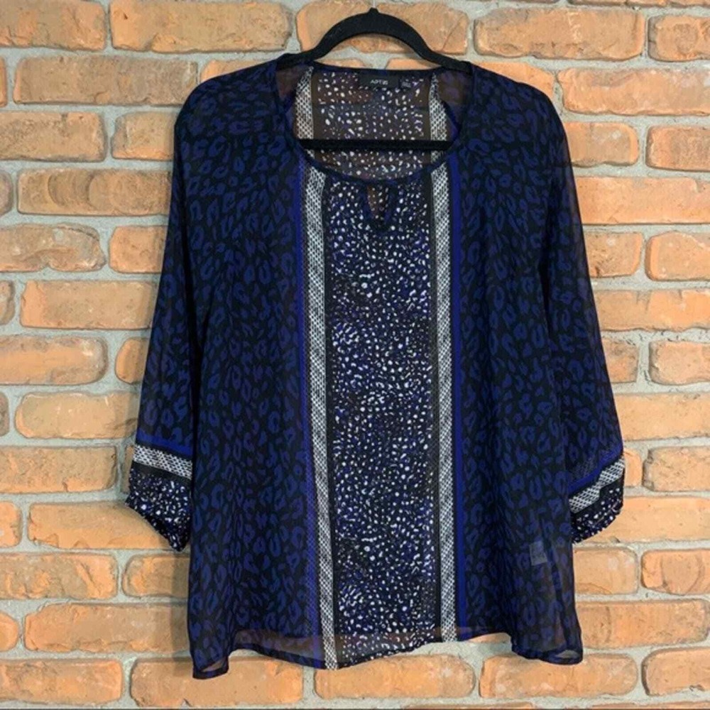 APT. 9 Blouse Sheer Leopard Print 3/4 Sleeve Top Womens‎ Size Medium Blue Career